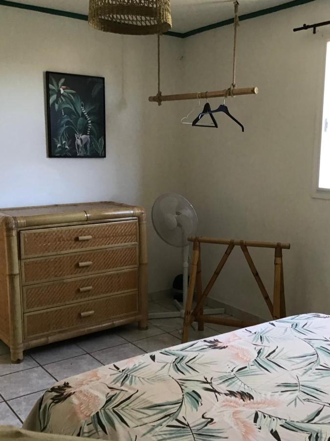 La Zoli Kaz 3 Chambres Le Tampon Bagian luar foto